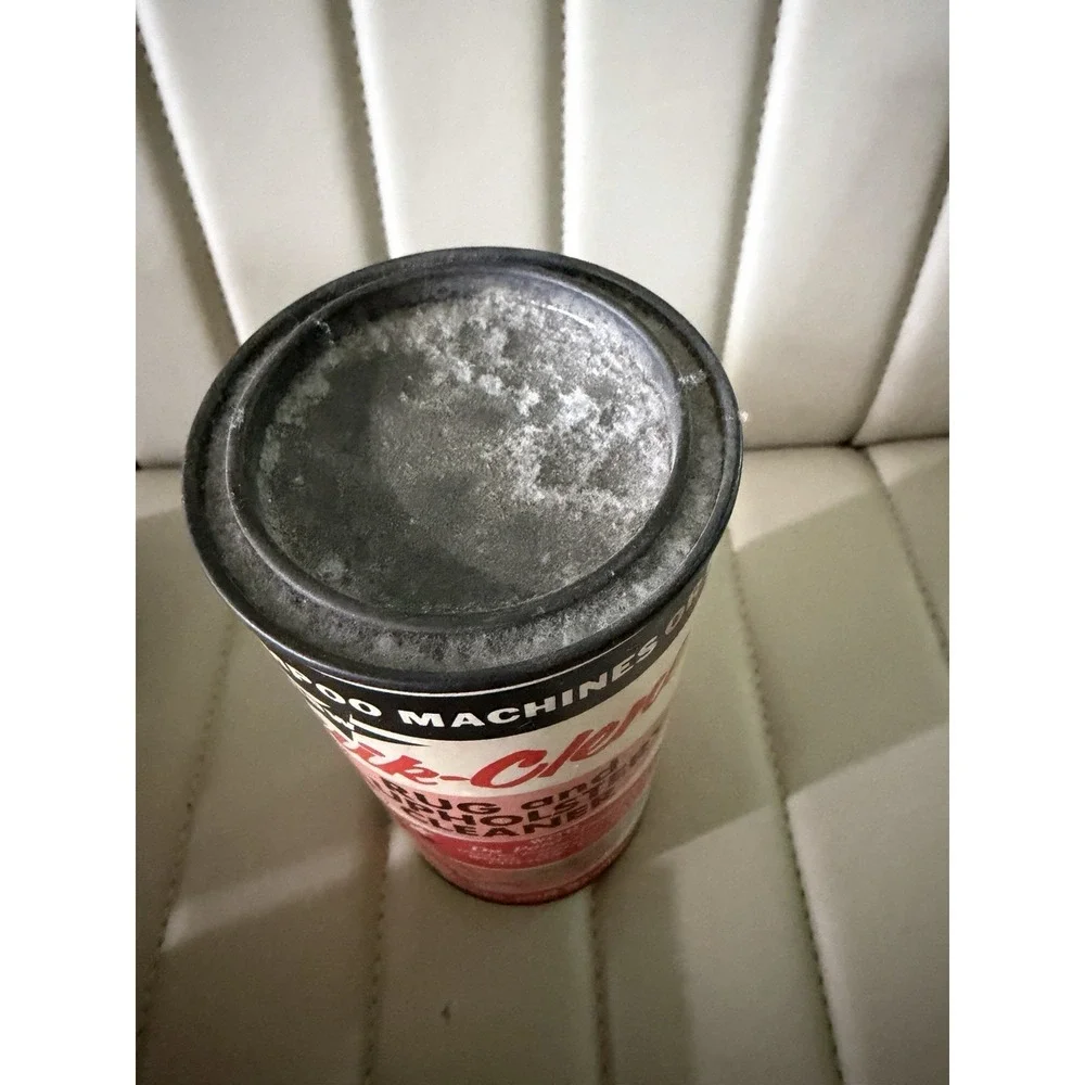 Vintage Mid Century Quick-Clean Carpet Cleaner 1/2 Full Metal Can 50s Rusted USA